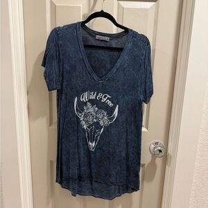 Grey Graphic V-Neck T-Shirt